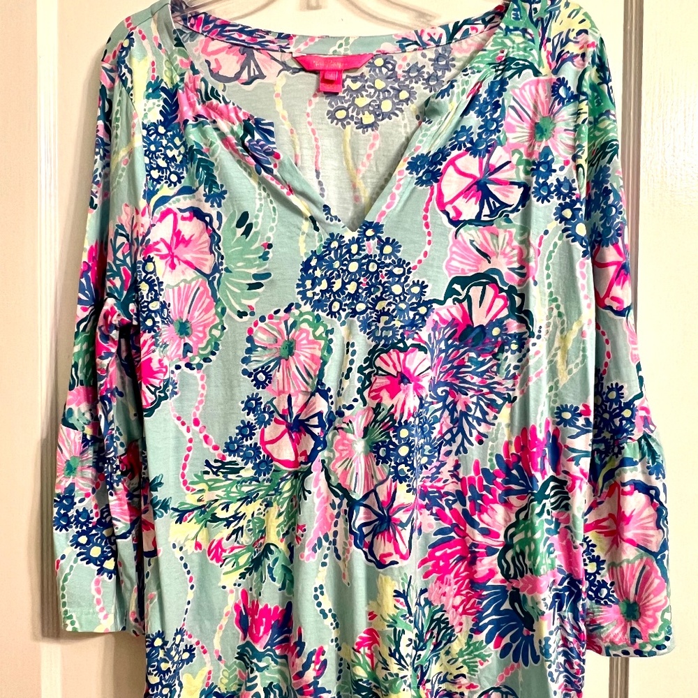 Lilly Pulitzer Top with 3/4 Bell Sleeve